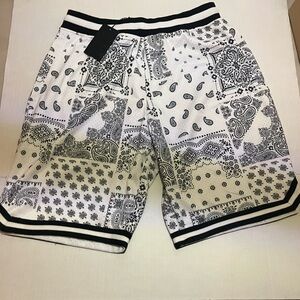 Men’s CSG patchwork legend shorts Sz large